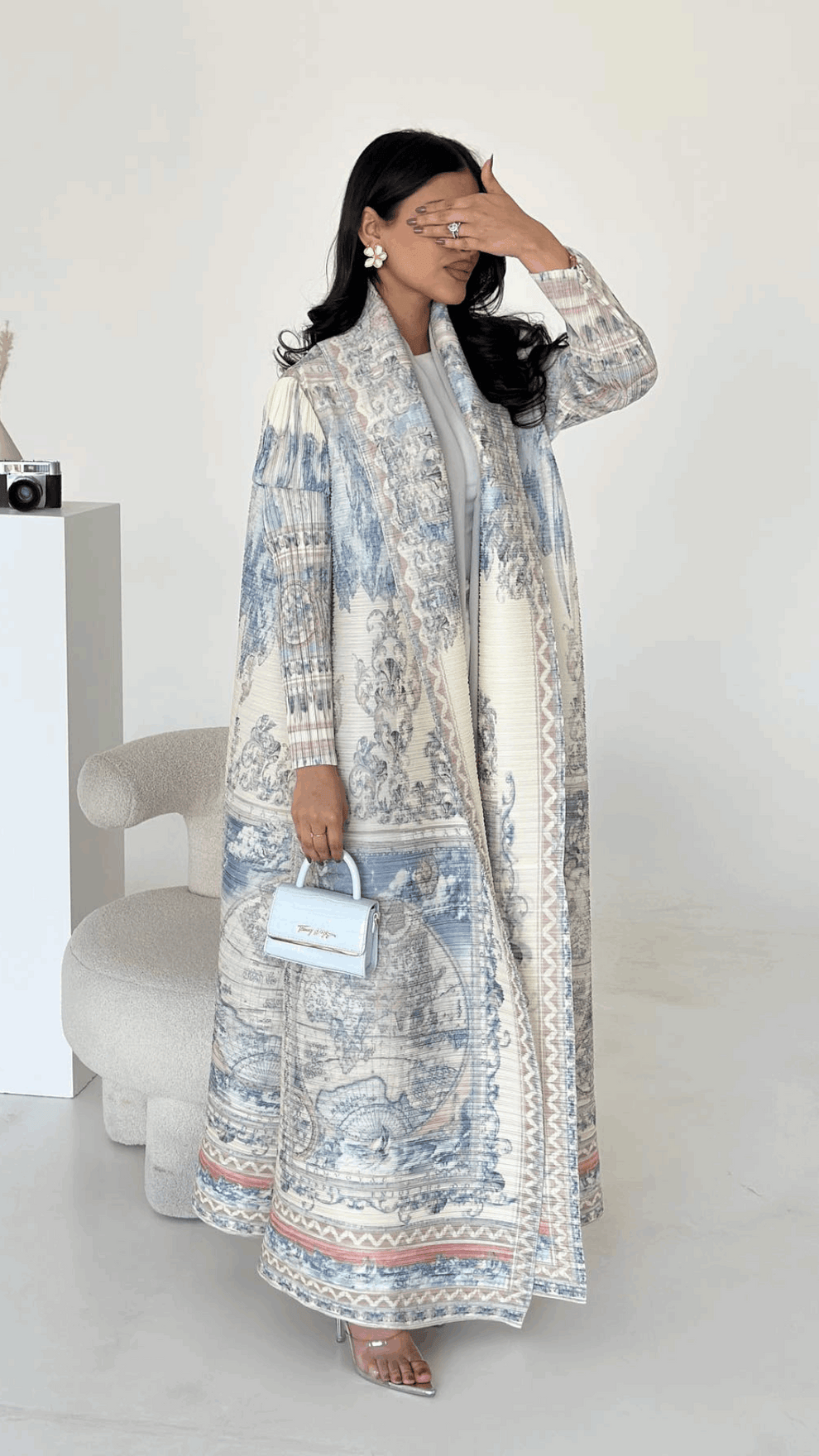Amira Pleated Abaya