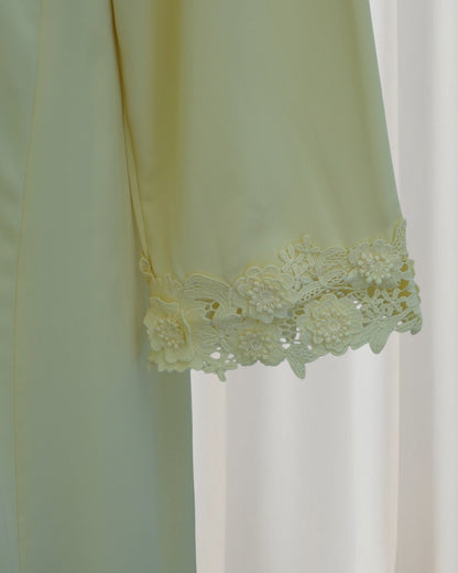 The Élise Lace-Trimmed Abaya Set (IA185)