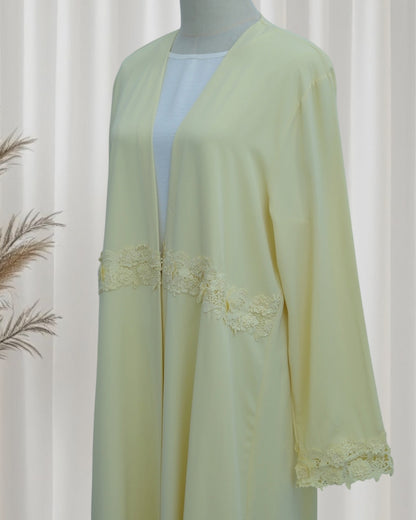 The Élise Lace-Trimmed Abaya Set (IA185)