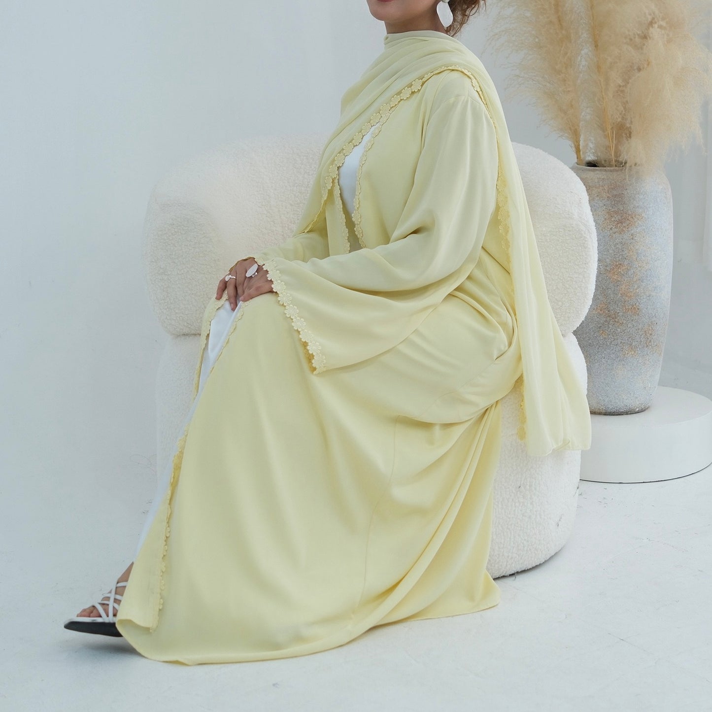 The Bloom Abaya Couture 
(EG137)