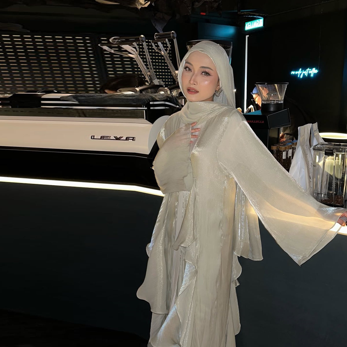 Luna Éclat Abaya Set