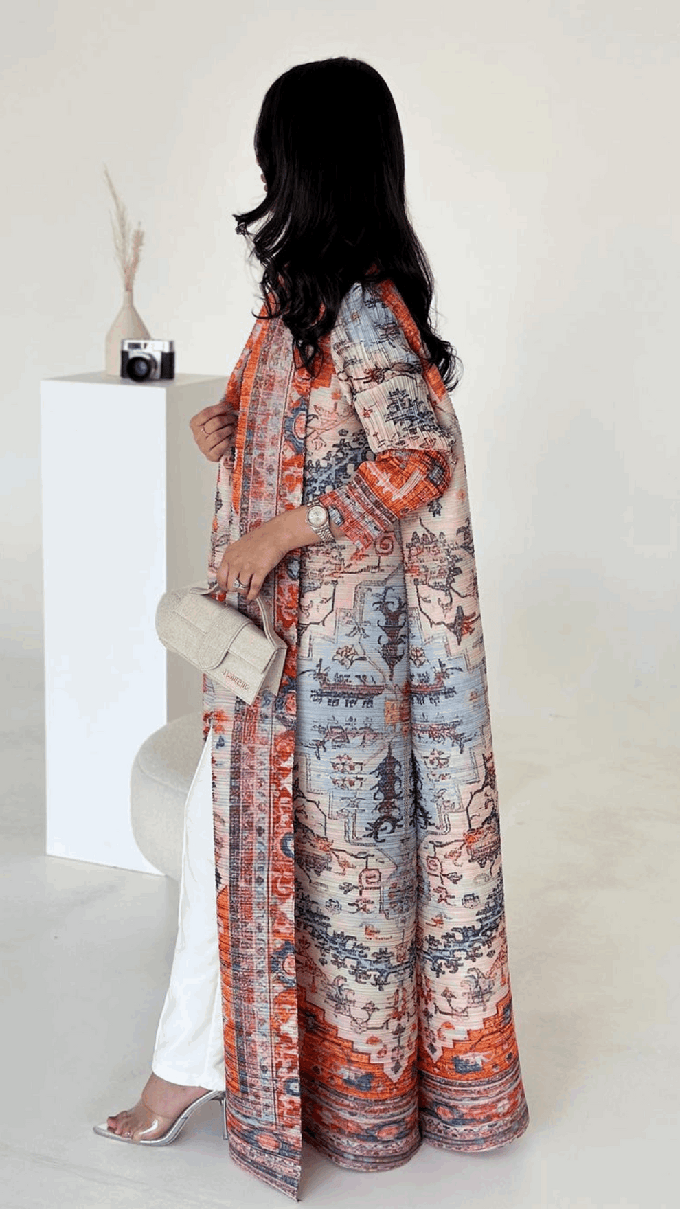 Sunkissed Pleated Abaya