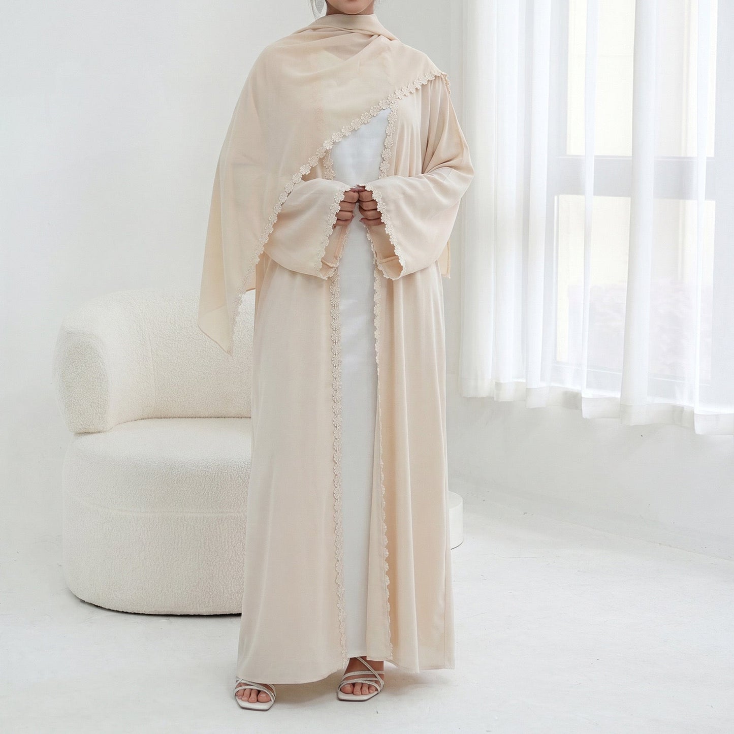The Bloom Lace Abaya Set 
(EG137)