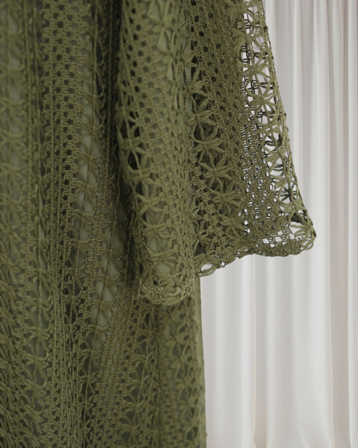 The Noire Mesh Abaya Set (IA187)