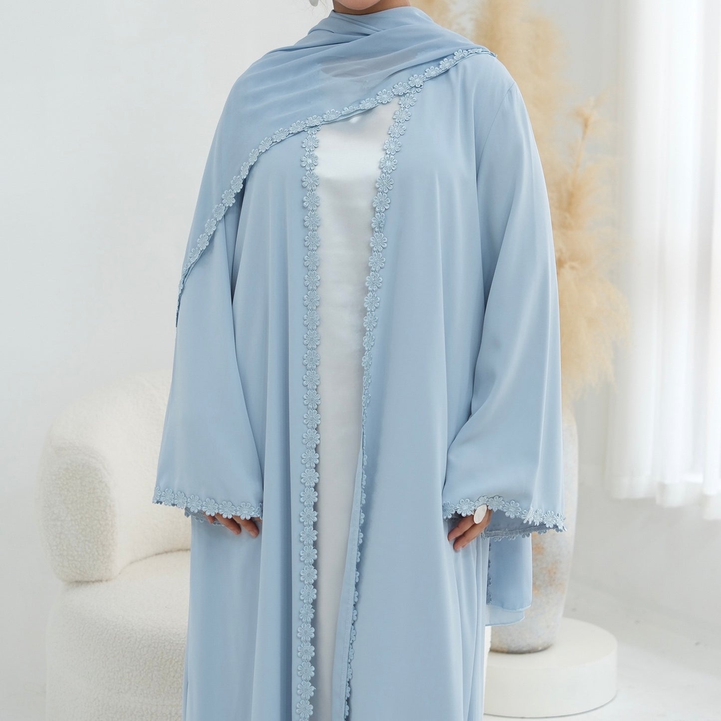 The Bloom Abaya Couture 
(EG137)