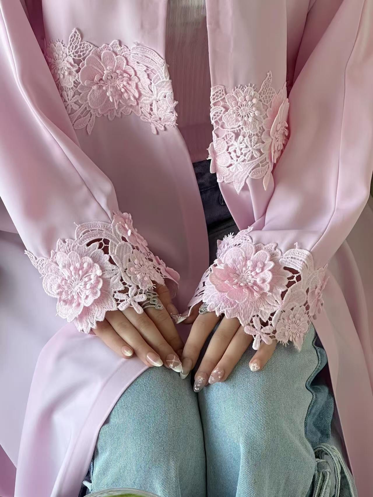 The Élise Lace-Trimmed Abaya Set (IA185)