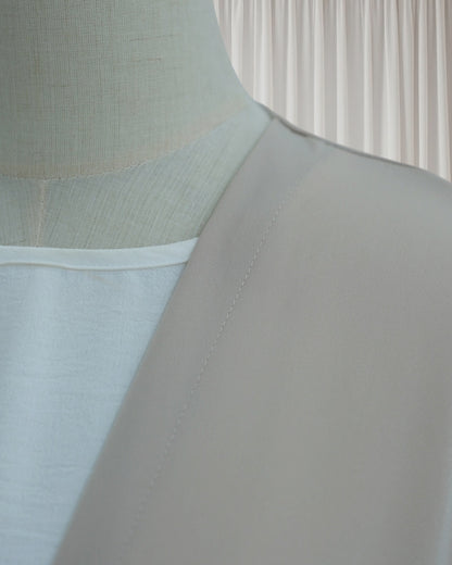 The Élise Lace-Trimmed Abaya Set (IA185)