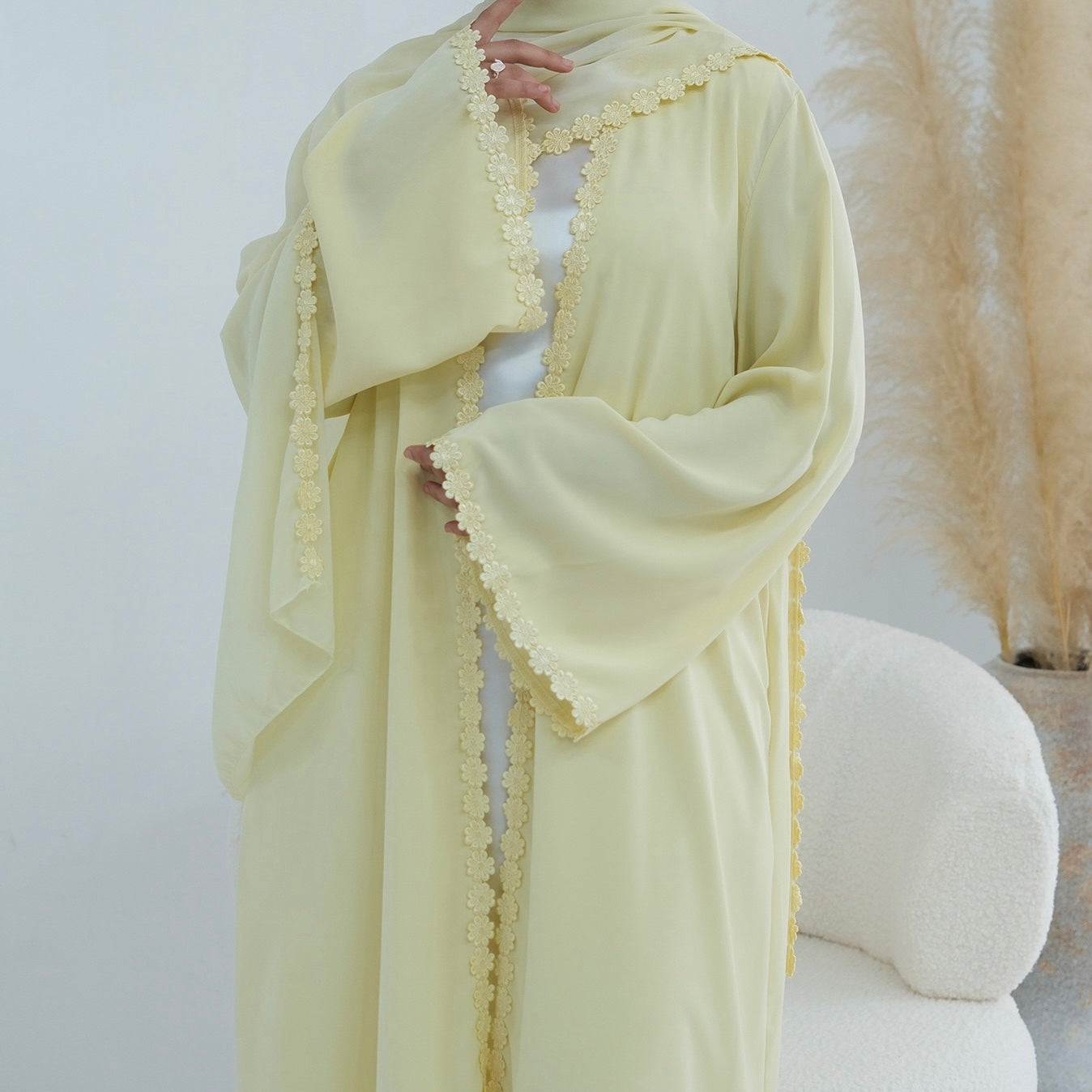 The Bloom Abaya Couture 
(EG137)