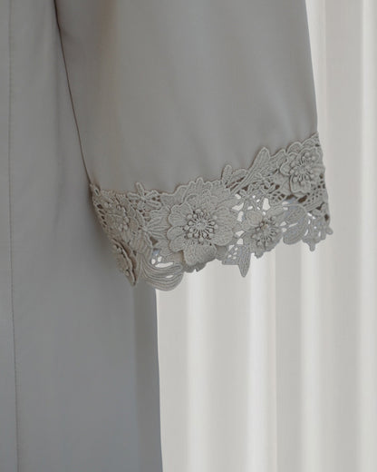 The Élise Lace-Trimmed Abaya Set (IA185)