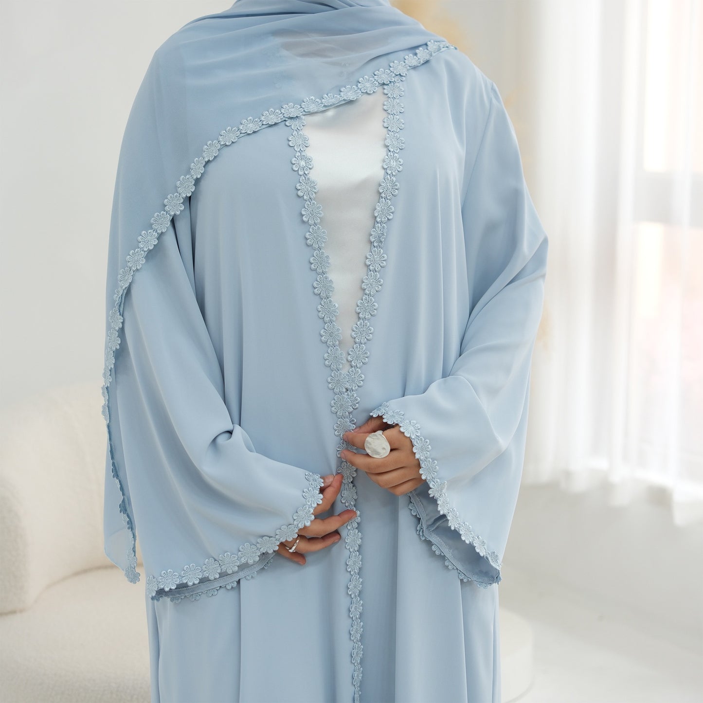 The Bloom Abaya Couture 
(EG137)