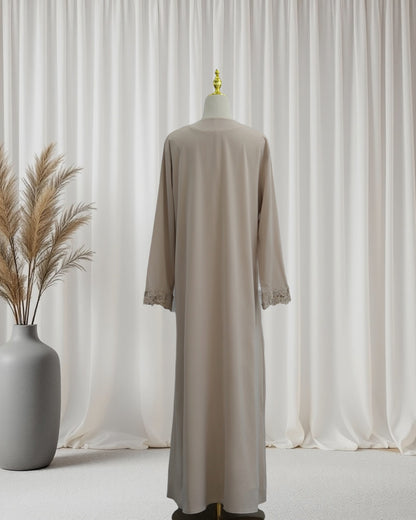 The Élise Lace-Trimmed Abaya Set (IA185)