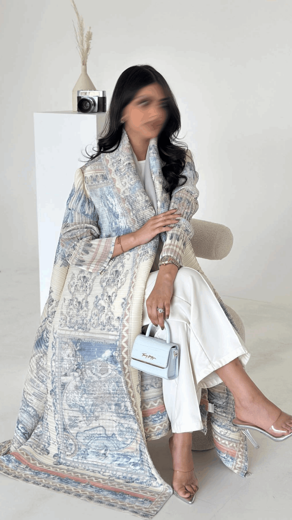Amira Pleated Abaya
