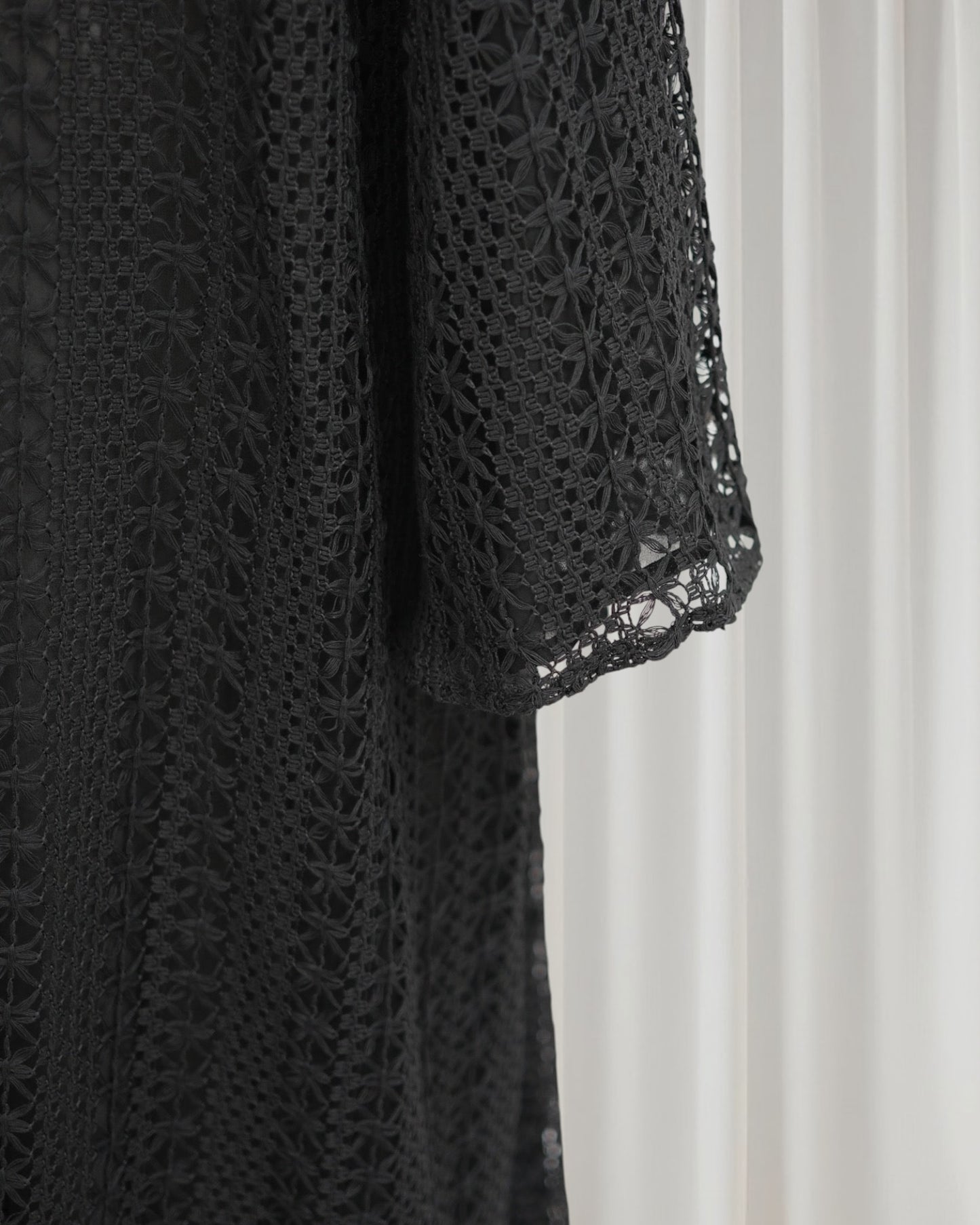 The Noire Mesh Abaya Set (IA187)
