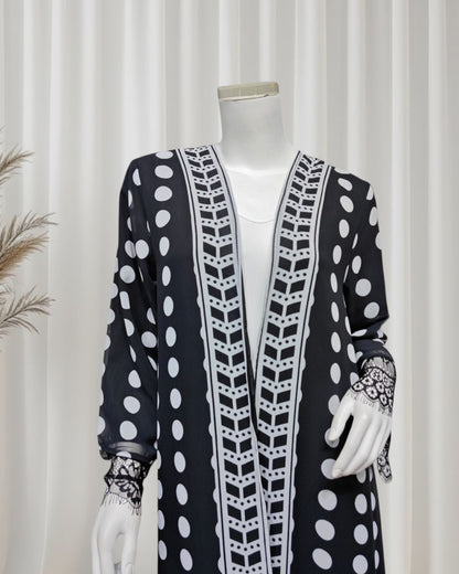 The Monochrome Abaya Set
(EG142)