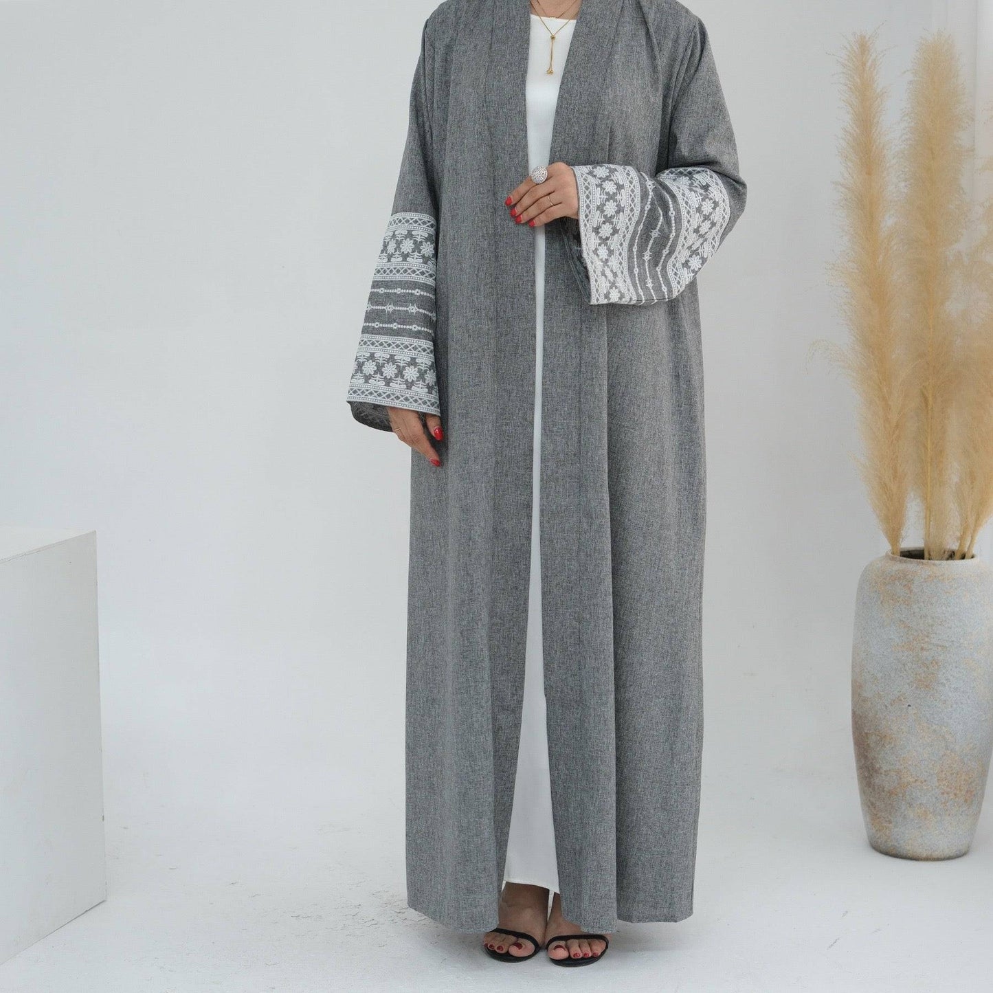 Azrah Embroidered Open Abaya (EG102) - Elara Global