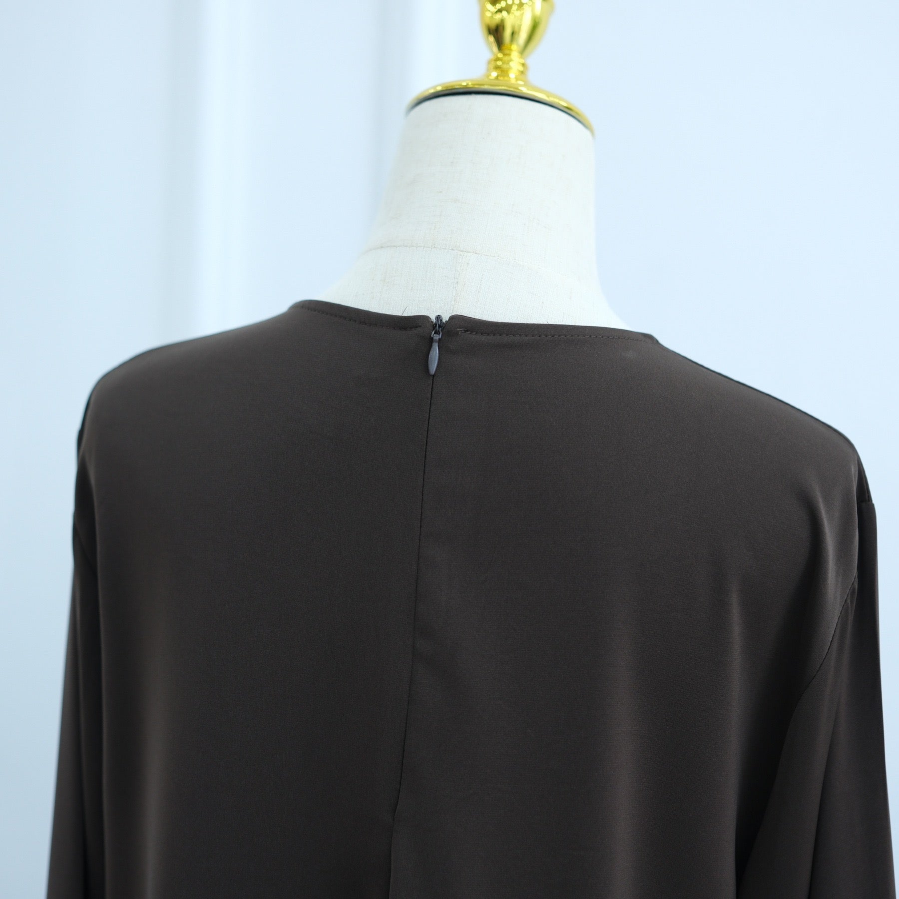 Cherry Fawn Handcrafted Silver Bow Sleeves Abaya (EG124) - Elara Global