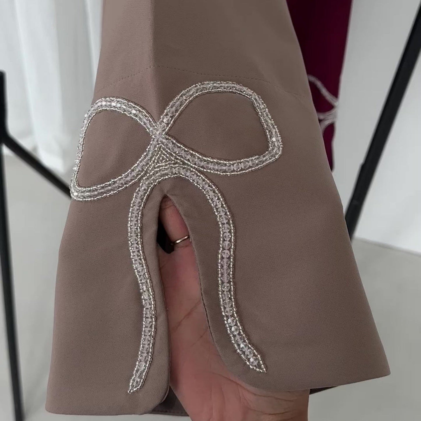 Cherry Fawn Handcrafted Silver Bow Sleeves Abaya (EG124) - Elara Global