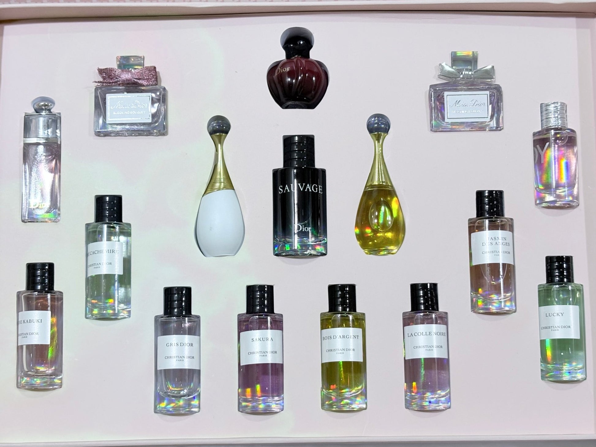 Christian Dior - 16 Mini Perfume Gift set - Elara Global