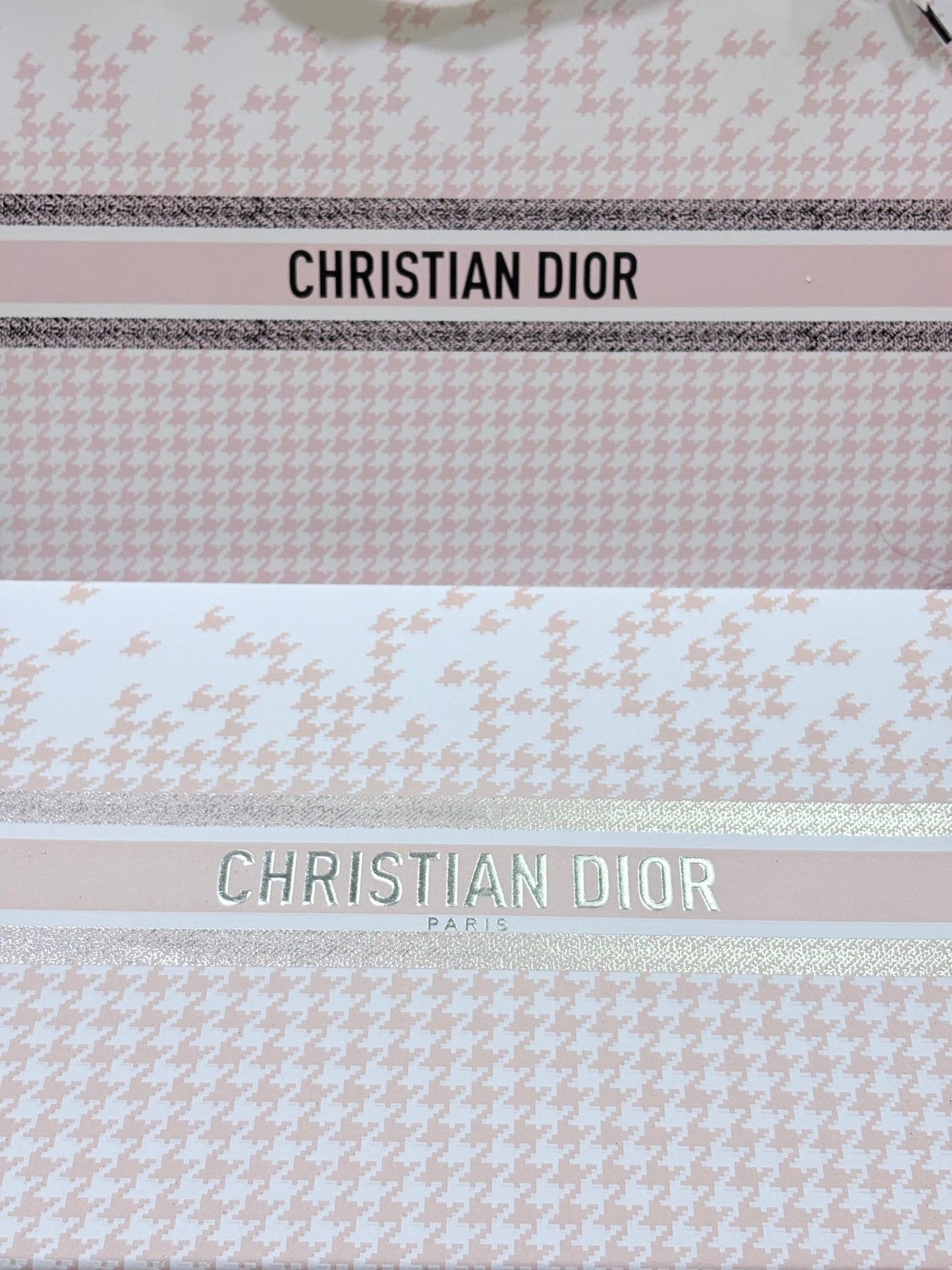 Christian Dior - 16 Mini Perfume Gift set - Elara Global