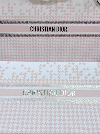 Christian Dior - 16 Mini Perfume Gift set - Elara Global