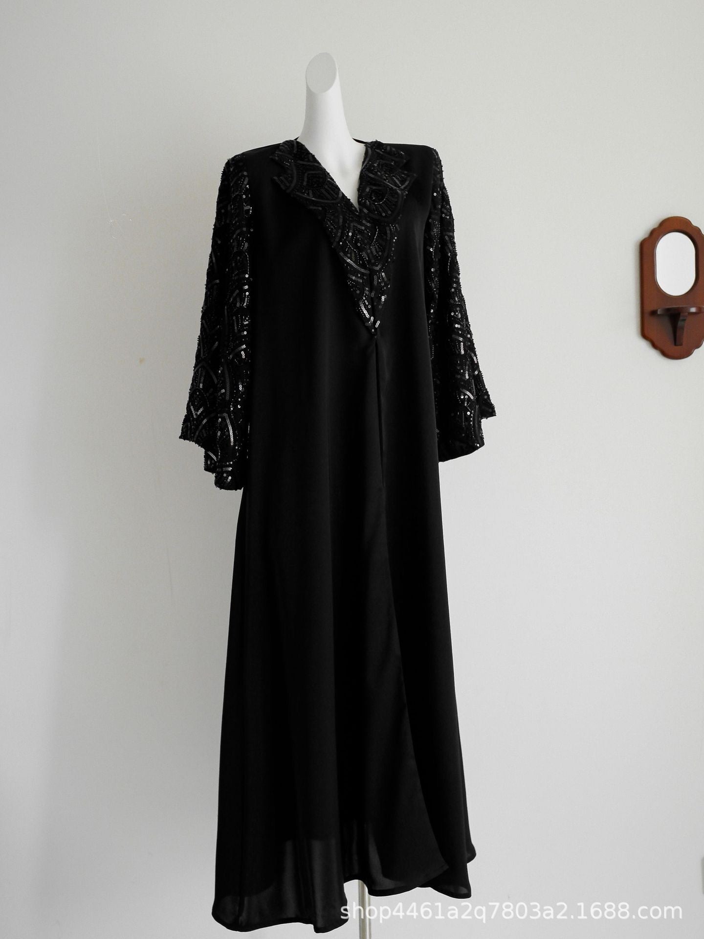 Handmade Beaded Luxury Abaya With Hijab (EG111) - Elara Global